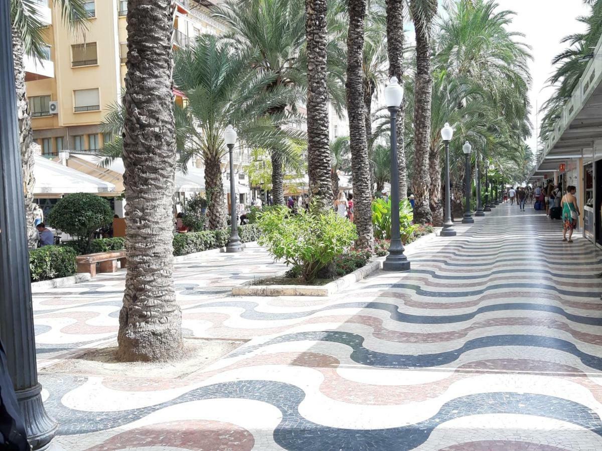 Apartamento Grande-Centro Barrio Playa อาลิกันเต ภายนอก รูปภาพ